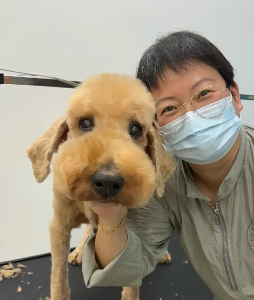 Emily Guo - Pet Groomer